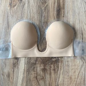 D Victoria Secret staples, backless, deep v bra. New